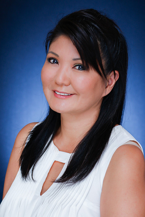 realtor-headshot-photography-real-estate-agent-pasadena-business-corporate-headshots-los-angeles-ca-kasi-liz-hyrapett-1