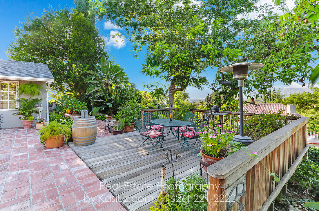 real-estate-photography-los-angeles-orange-county-seal-long-huntington-newport-beach-pasadena-glendale-burbank-california-kasi-hyrapett-house-home-property-luxury-commercial-building-professional-phot
