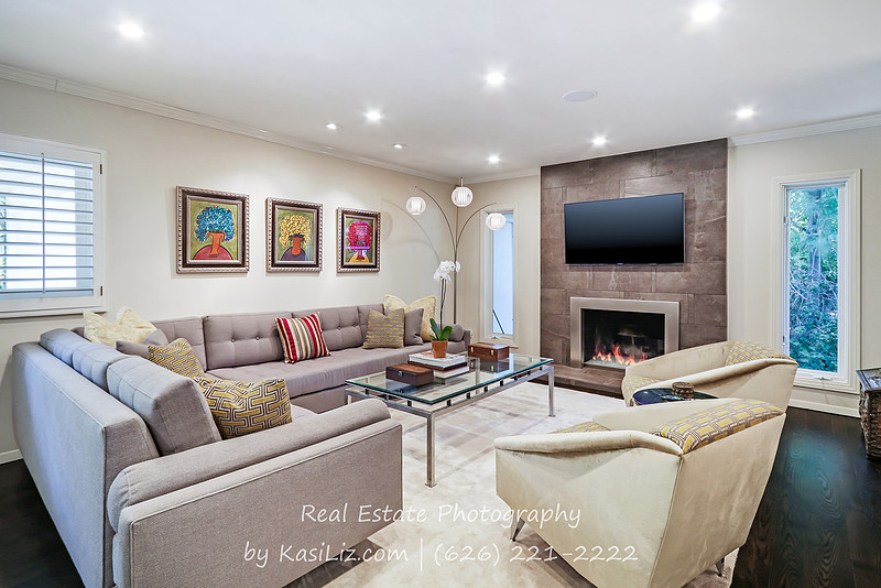 real-estate-photography-long-seal-huntington-newport-beach-los-angeles-pasadena-glendale-burbank-livingroom-WOODROW WILSON DR-LA 90046-photographer-1