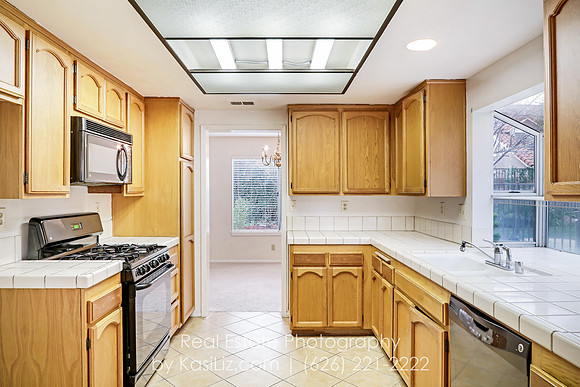 real-estate-photography-Shadow Springs Way-Porter Ranch-ca-house-home-property-photographer-4