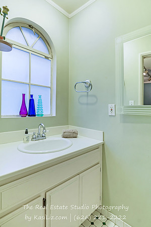 Real Estate Photography | 47 the Colonnade Canal | Long Beach, California 90803 | by Kasi Liz Hyrapett | Photographer