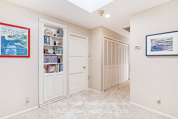 Real Estate Photography | 47 the Colonnade Canal | Long Beach, California 90803 | by Kasi Liz Hyrapett | Photographer