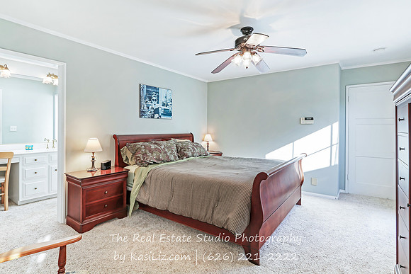 Real Estate Photography | 47 the Colonnade Canal | Long Beach, California 90803 | by Kasi Liz Hyrapett | Photographer