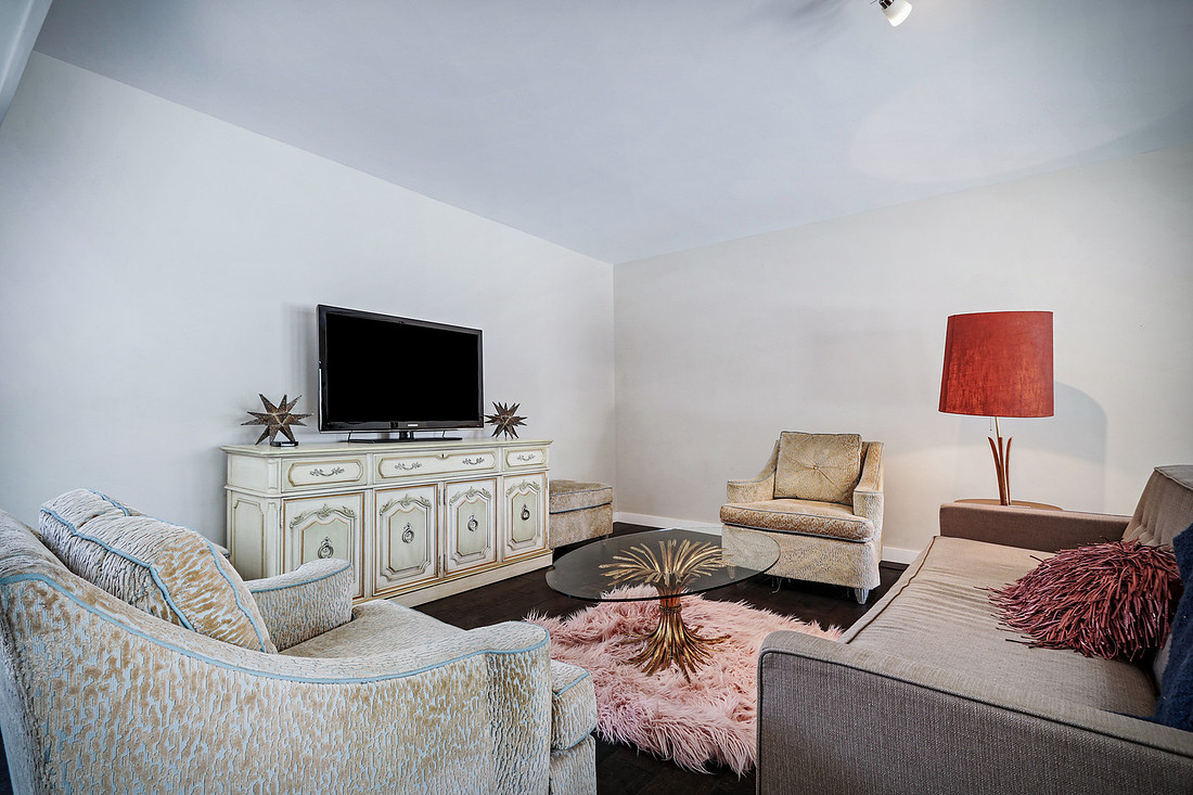 Real Estate Photography on Lowell Ave in Sierra Madre, California 91024 by Kasi the Real Estate Photographer