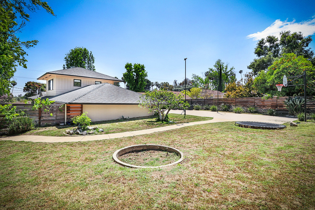Real Estate Photography on Lowell Ave in Sierra Madre, California 91024 by Kasi the Real Estate Photographer