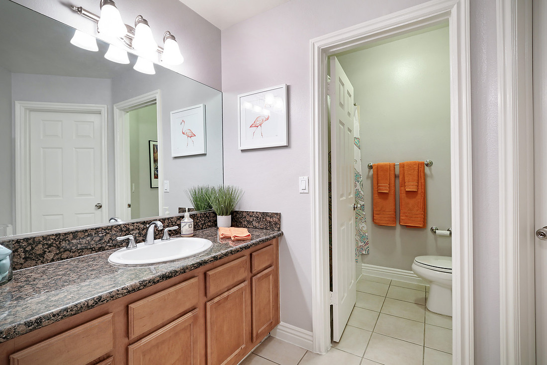 Real Estate Photography | 501 Del Mar Blvd 106-Pasadena | By Kasi Liz Real Estate Photographer