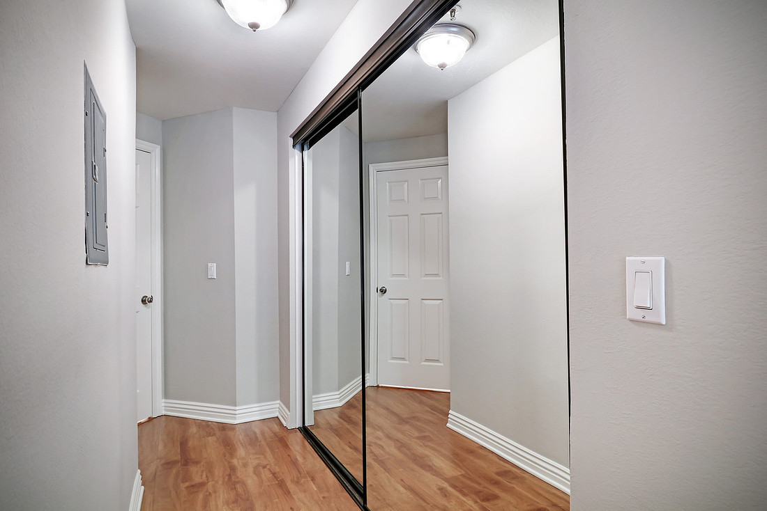 Real Estate Photography | 501 Del Mar Blvd 106-Pasadena | By Kasi Liz Real Estate Photographer