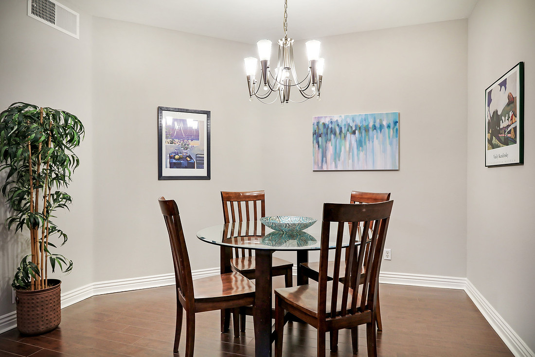 Real Estate Photography | 501 Del Mar Blvd 106-Pasadena | By Kasi Liz Real Estate Photographer