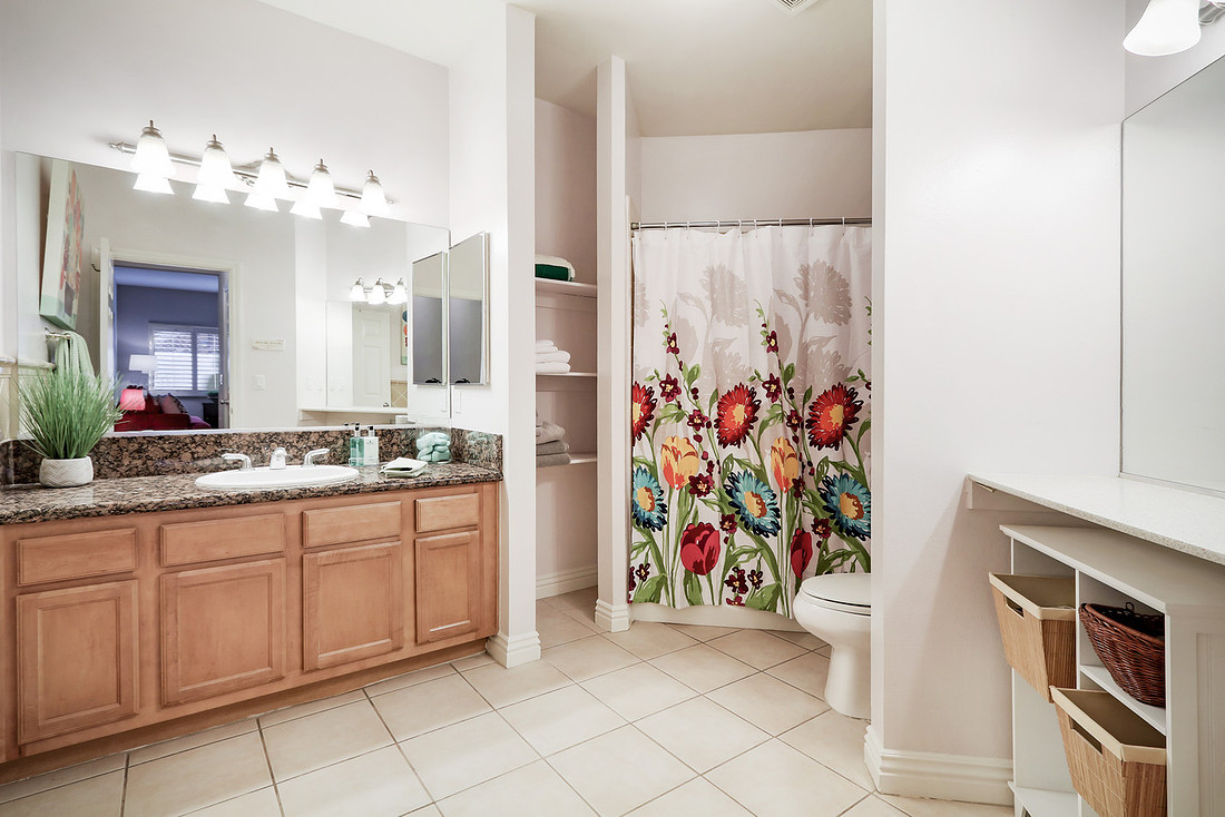Real Estate Photography | 501 Del Mar Blvd 106-Pasadena | By Kasi Liz Real Estate Photographer