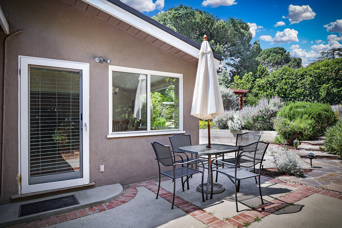 Real Estate Photography | 545 E Flores Drive-Altadena | By Kasi Liz The Real Estate Photographer