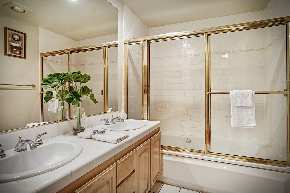 Real Estate Photography | 609 Palm Ave 103-Burbank | By Kasi Liz The Real Estate Photographer