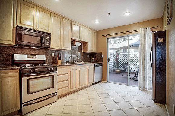 Real Estate Photography | 609 Palm Ave 103-Burbank | By Kasi Liz The Real Estate Photographer