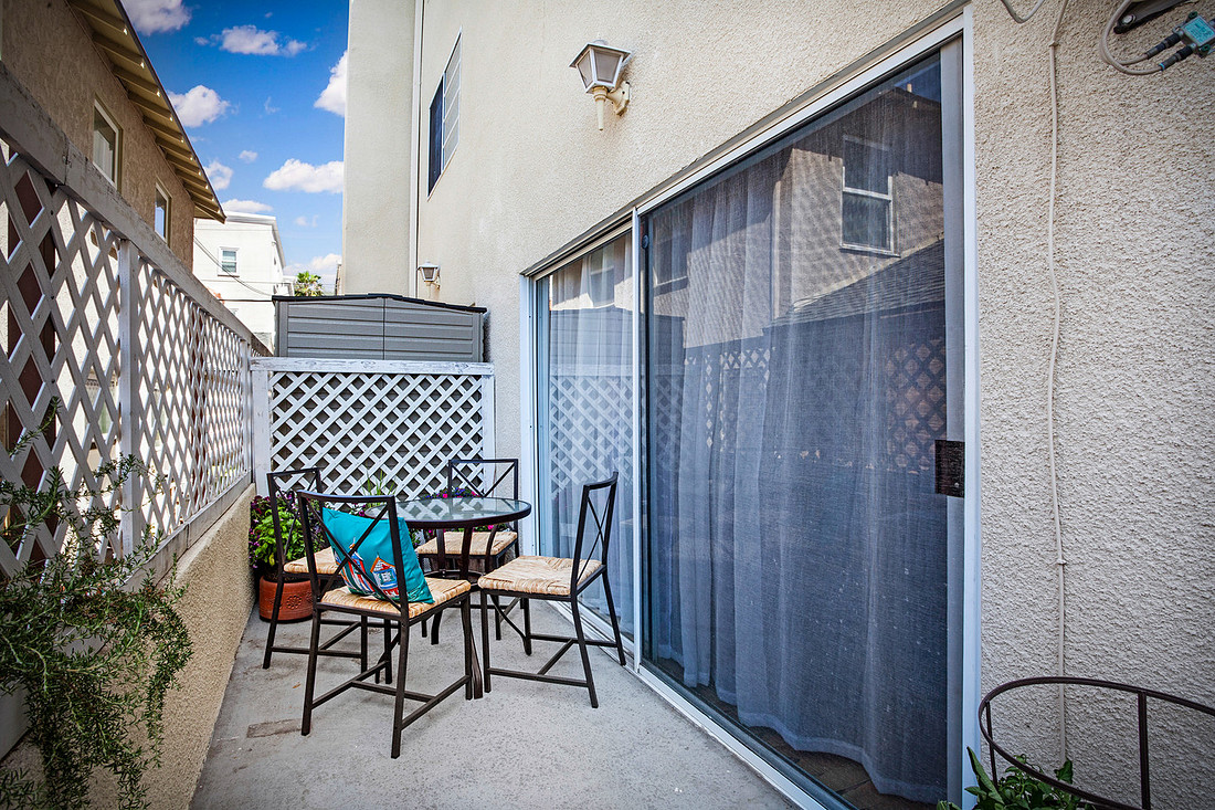 Real Estate Photography | 609 Palm Ave 103-Burbank | By Kasi Liz The Real Estate Photographer