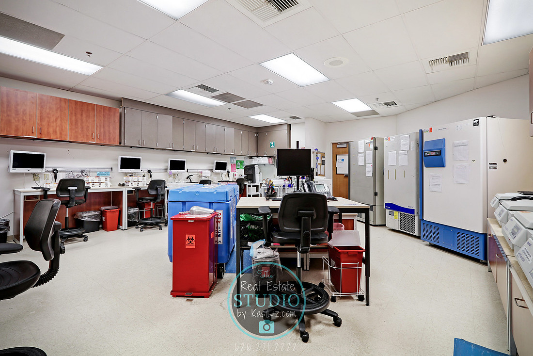 Real Estate Photography | 1500 E Chevy Chase Drive-200-Glendale | Real Estate Photography By Kasi Liz