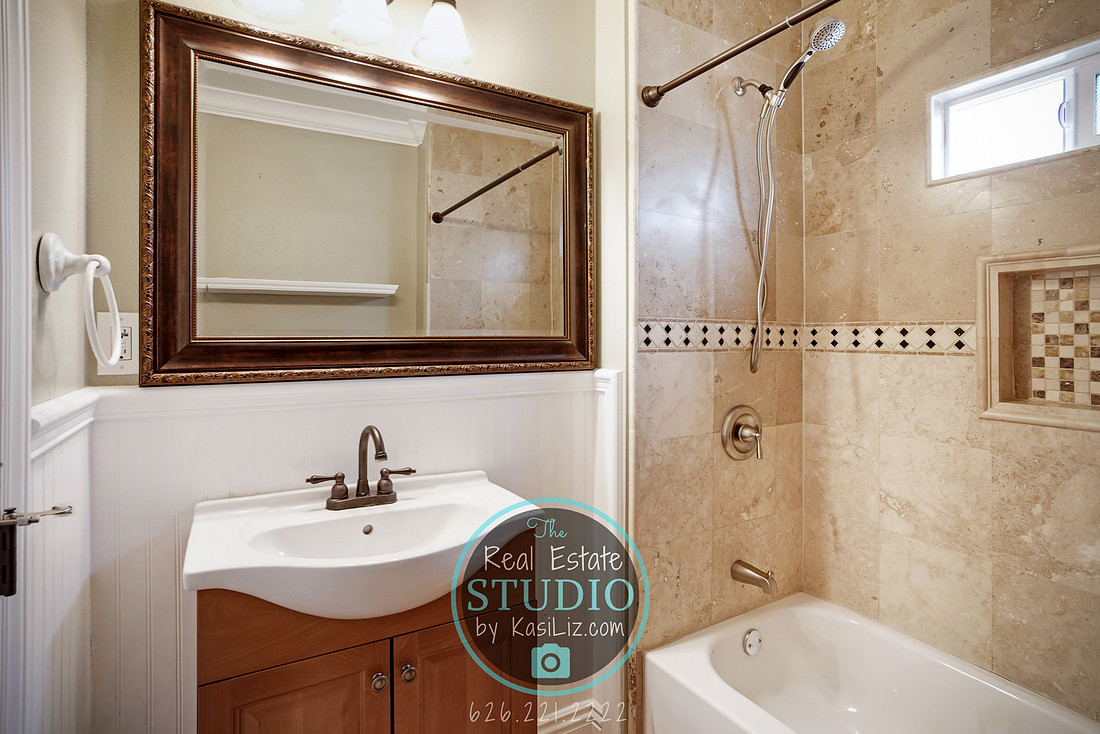 Real Estate Photography | 3749 Buckingham Rd-LA 90016 | Real Estate Photography By Kasi Liz