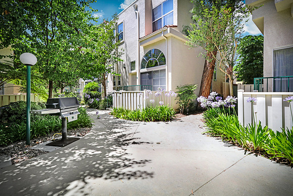 Real Estate Photography | 5455 Sylmar Ave 202-Sherman Oaks-91401 | Kasi Liz The Real Estate Photographer