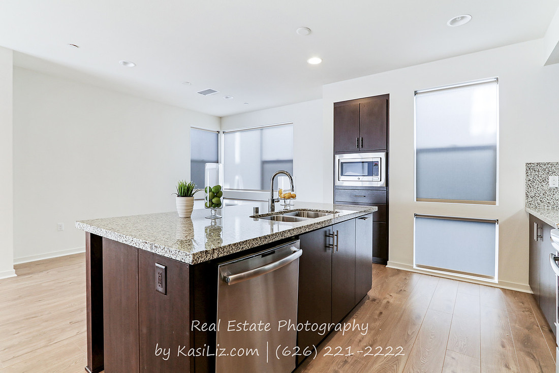 Real Estate Photography on Mercer Way in Costa Mesa, California 92627 by Kasi the Real Estate Photographer | (626) 221-2222