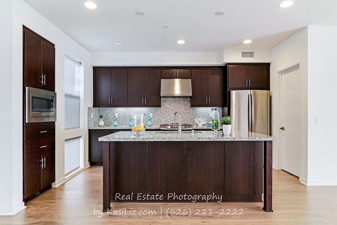 Real Estate Photography on Mercer Way in Costa Mesa, California 92627 by Kasi the Real Estate Photographer | (626) 221-2222