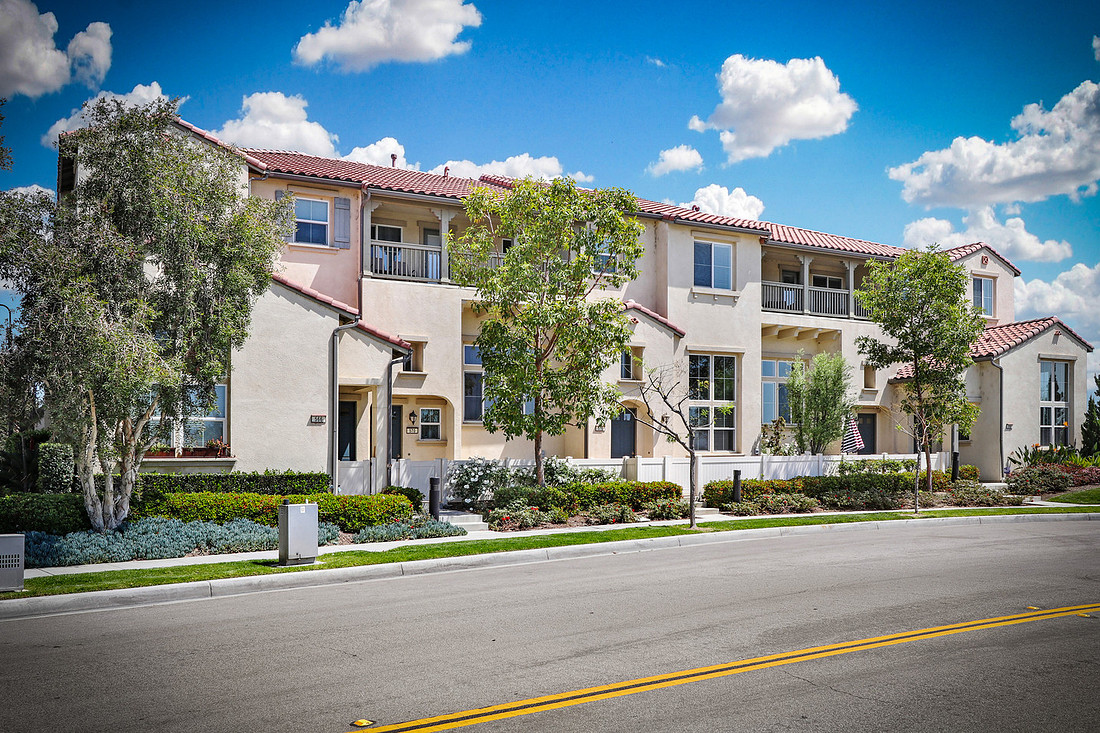 Real Estate Photography | 576 W Riverbend Parkway-Orange 92865 | Kasi Liz The Real Estate Photographer