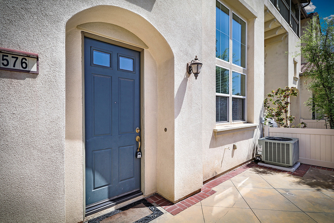 Real Estate Photography | 576 W Riverbend Parkway-Orange 92865 | Kasi Liz The Real Estate Photographer