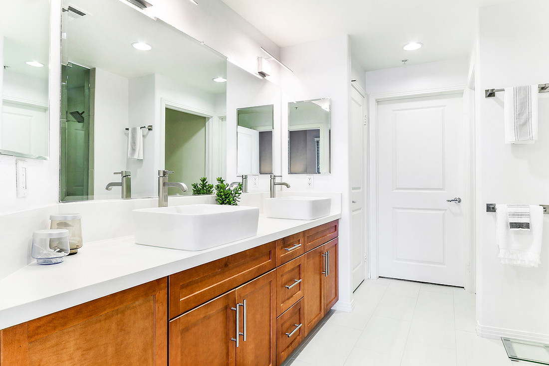 Real Estate Photography | 931 E Walnut Street 413-Pasadena-91106 | Kasi Liz The Real Estate Photographer