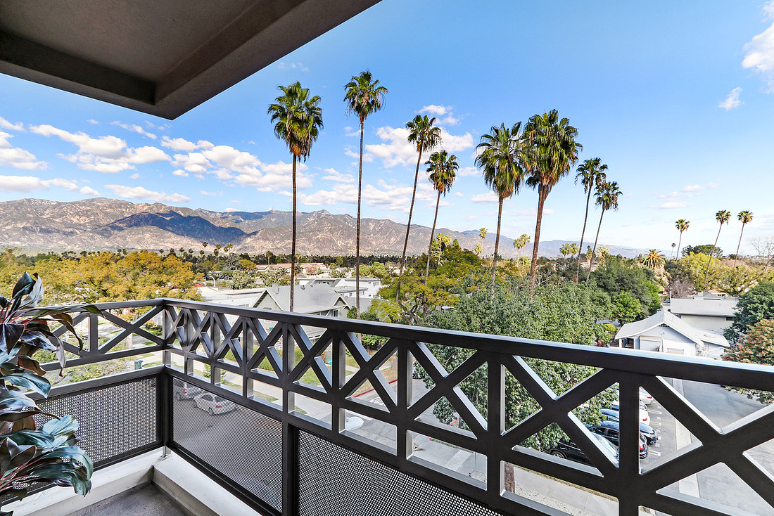 Real Estate Photography | 931 E Walnut Street 413-Pasadena-91106 | Kasi Liz The Real Estate Photographer