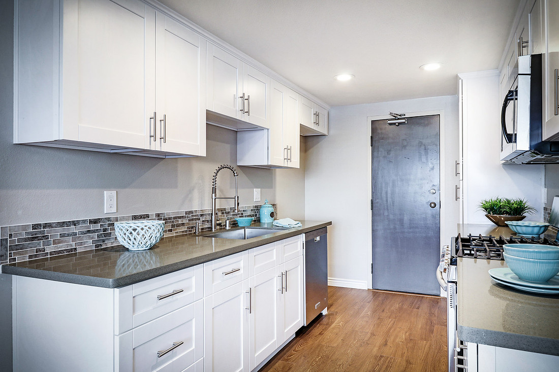 Real Estate Photography | 266 S Madison Ave 205-Pasadena | Kasi Liz The Real Estate Photographer