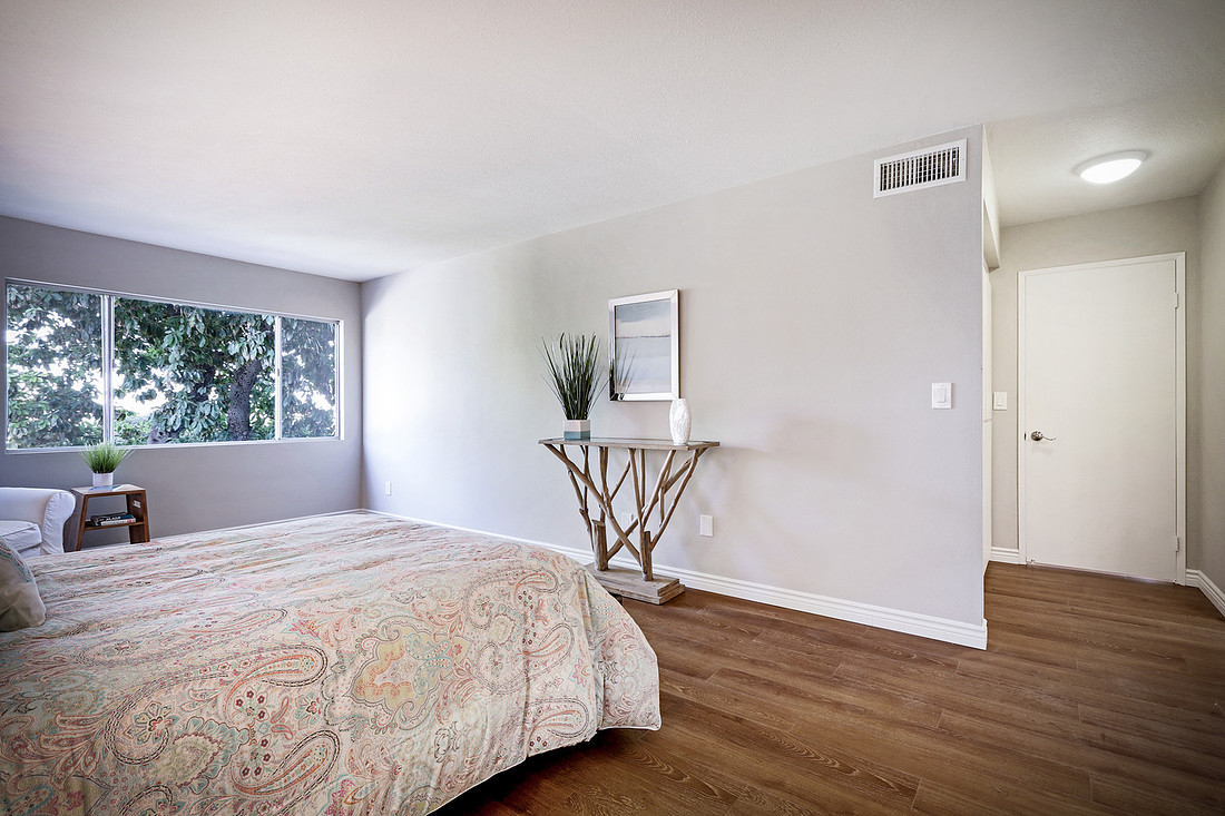 Real Estate Photography | 266 S Madison Ave 205-Pasadena | Kasi Liz The Real Estate Photographer