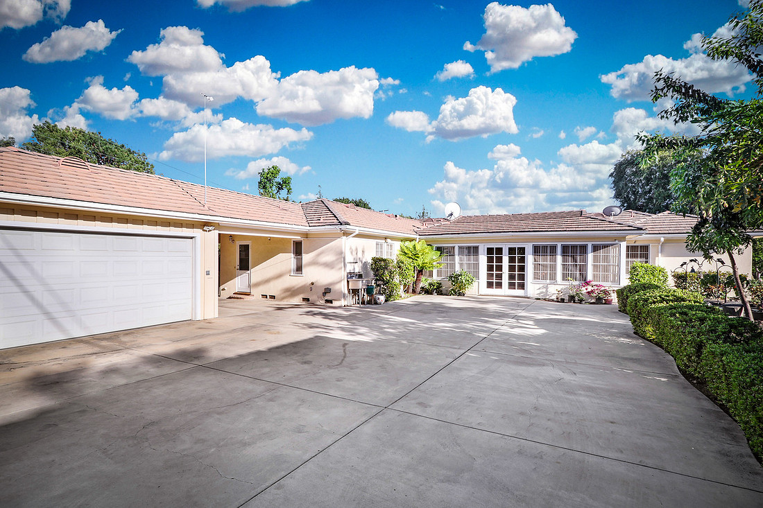 Real Estate Photography | 535 S Lotus Ave-Pasadena-91107 | Kasi LIz The Real Estate Photographer