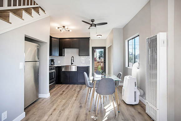 Real Estate Photography | 708 Indiana Ave-Venice-90291 | Kasi Liz The Real Estate Photographer