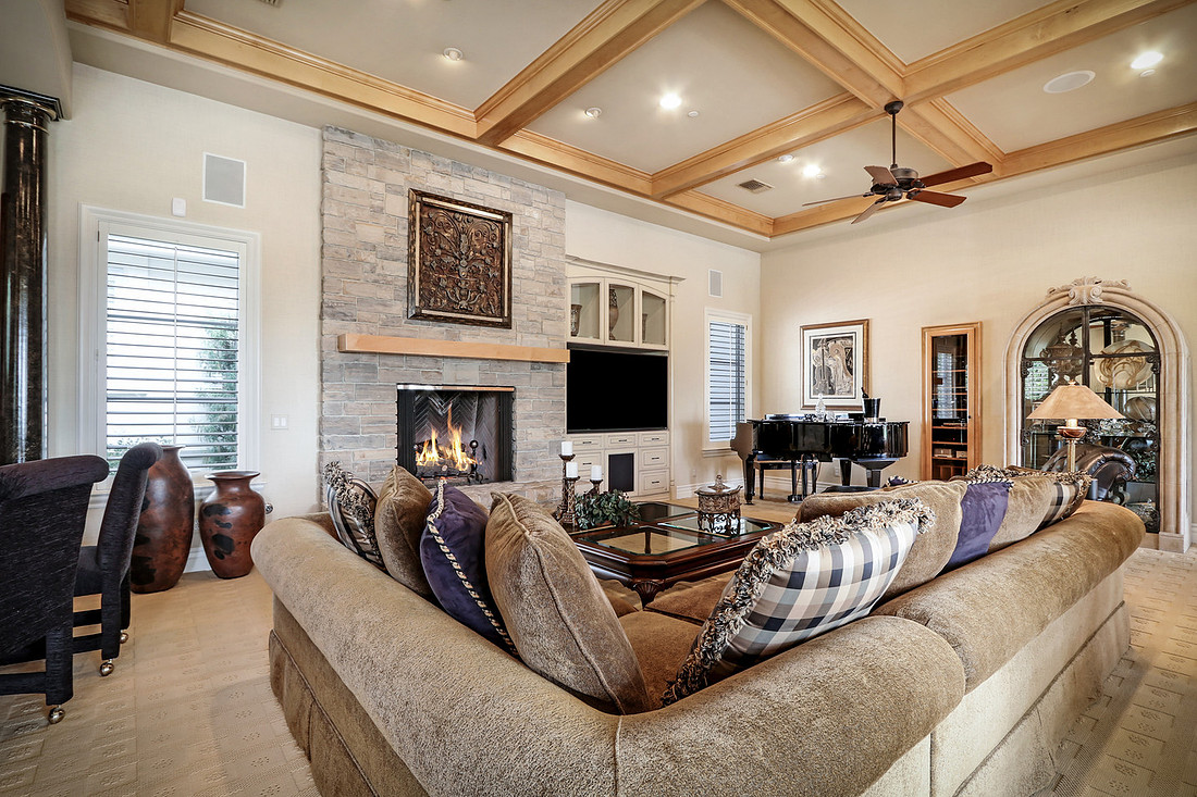 Real Estate Photography | 711 N Banna Ave-Glendora | Kasi Liz The real Estate Photographer
