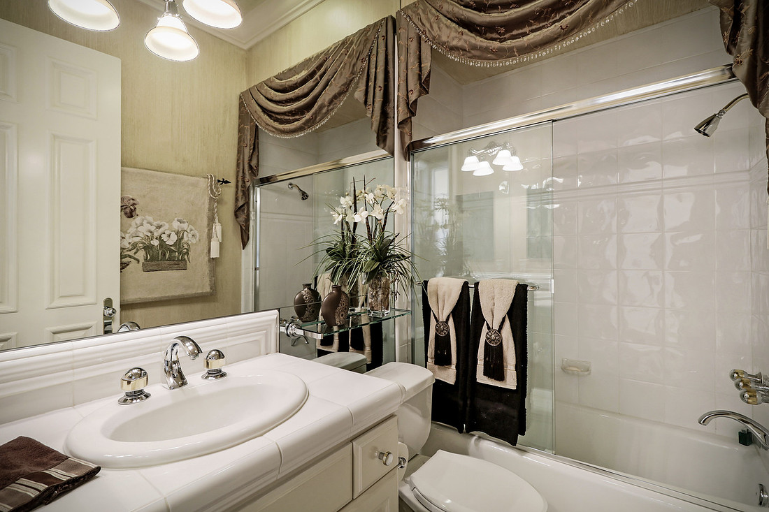 Real Estate Photography | 711 N Banna Ave-Glendora | Kasi Liz The real Estate Photographer