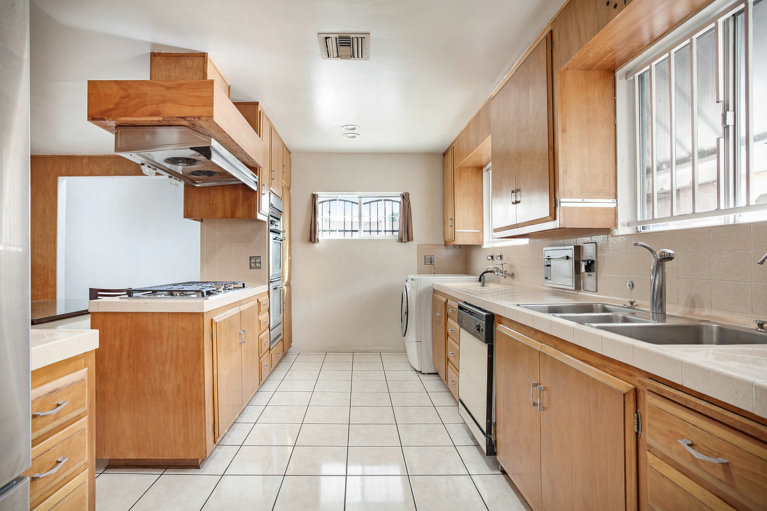 Real Estate Photography | 1112 S El Molino Street-Alhambra-91801 | Kasi Liz Real Estate Photographer