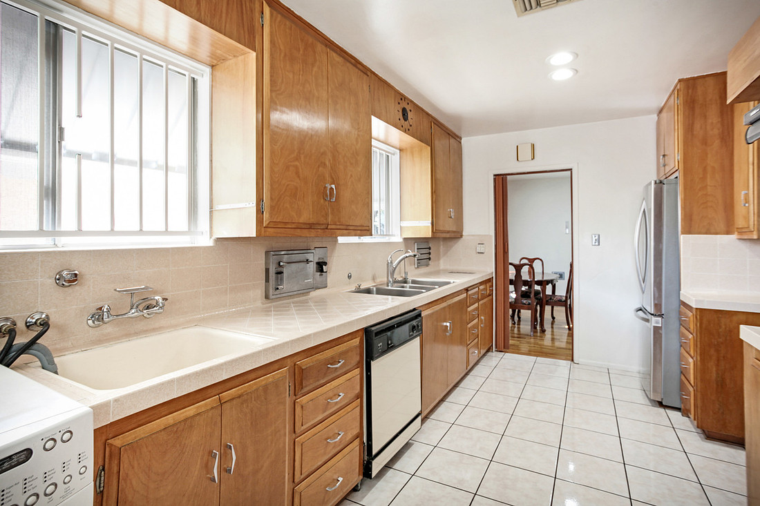 Real Estate Photography | 1112 S El Molino Street-Alhambra-91801 | Kasi Liz Real Estate Photographer