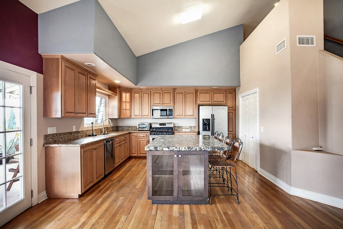 Real Estate Photography | 1226 N Bonnie Beach Pl-LA 90023 | Kasi Liz The Real Estate Photographer
