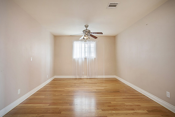 Real Estate Photography | 1226 N Bonnie Beach Pl-LA 90023 | Kasi Liz The Real Estate Photographer