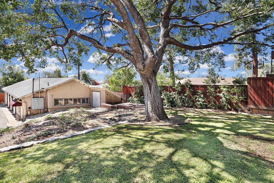 Real Estate Photography | 2225 N Santa Anita Ave-Sierra Madre  | Kasi Liz The Real Estate Photographer