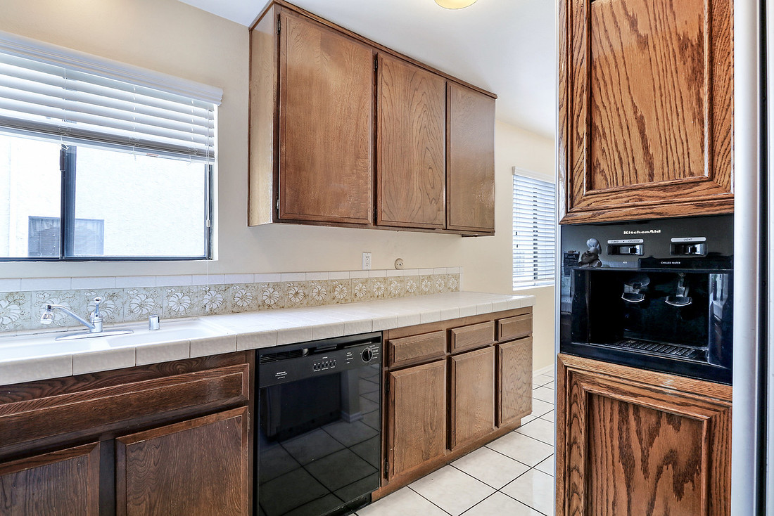 Real Estate Photography | 2450 E Del Mar Blvd 29-Pasadena 91107 | Kasi Liz The Real Estate Photographer