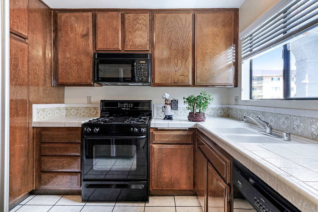 Real Estate Photography | 2450 E Del Mar Blvd 29-Pasadena 91107 | Kasi Liz The Real Estate Photographer
