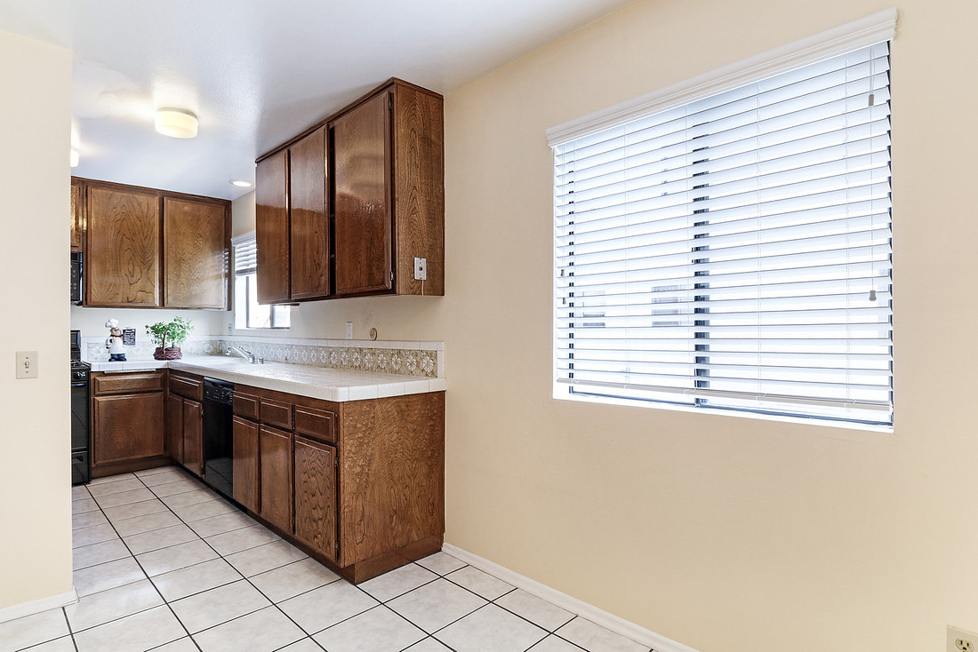 Real Estate Photography | 2450 E Del Mar Blvd 29-Pasadena 91107 | Kasi Liz The Real Estate Photographer