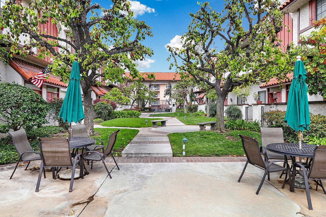 Real Estate Photography | 2450 E Del Mar Blvd 29-Pasadena 91107 | Kasi Liz The Real Estate Photographer