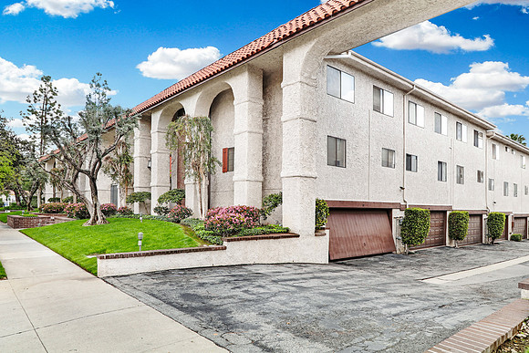 Real Estate Photography | 2450 E Del Mar Blvd 29-Pasadena 91107 | Kasi Liz The Real Estate Photographer