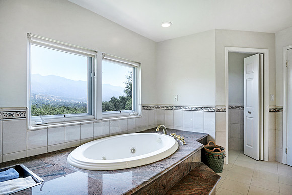Real Estate Photographer | 4069 Hampstead Rd-La Canada Flintridge-91011 | Kasi Liz Real Estate Photography