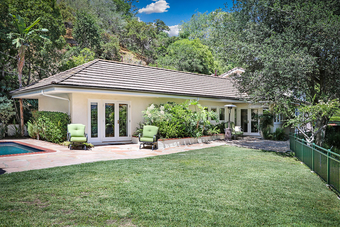 Real Estate Photographer | 4069 Hampstead Rd-La Canada Flintridge-91011 | Kasi Liz Real Estate Photography