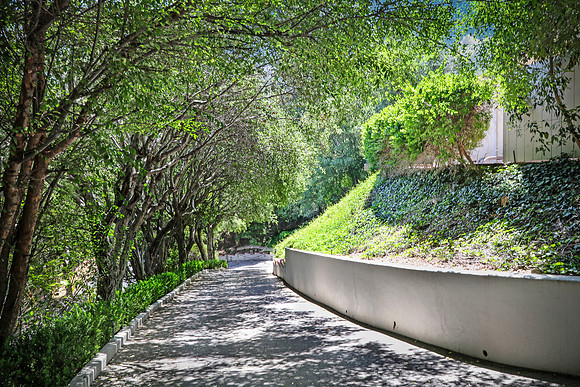 Real Estate Photographer | 4069 Hampstead Rd-La Canada Flintridge-91011 | Kasi Liz Real Estate Photography
