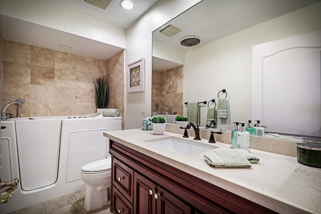 Real Estate Photography | 4080 Via Marisol 327-Los Angeles | Kasi Liz The Real Estate Photographer