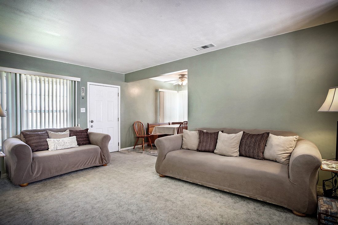 Real Estate Photography | 5846 Dunrobin Ave-Lakewood | Kasi Liz The Real Estate Photographer