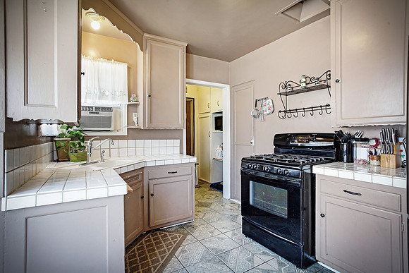 Real Estate Photography | 5846 Dunrobin Ave-Lakewood | Kasi Liz The Real Estate Photographer