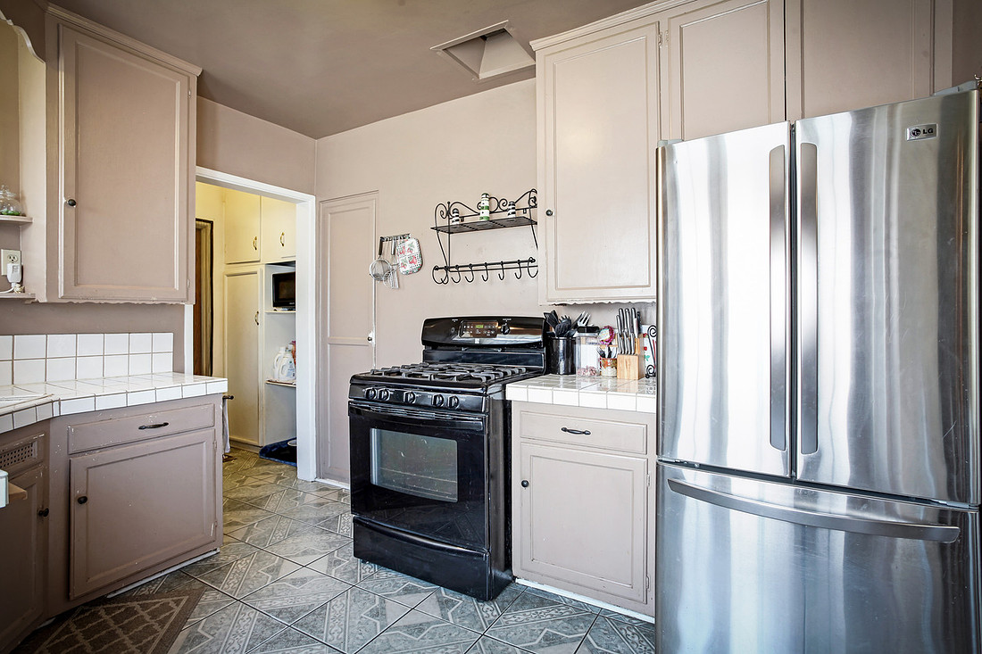 Real Estate Photography | 5846 Dunrobin Ave-Lakewood | Kasi Liz The Real Estate Photographer