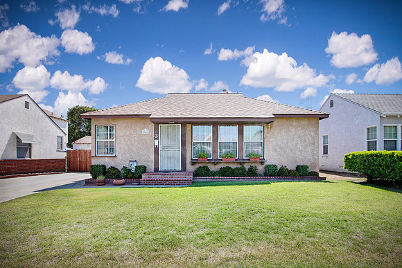 Real Estate Photography | 5846 Dunrobin Ave-Lakewood | Kasi Liz The Real Estate Photographer